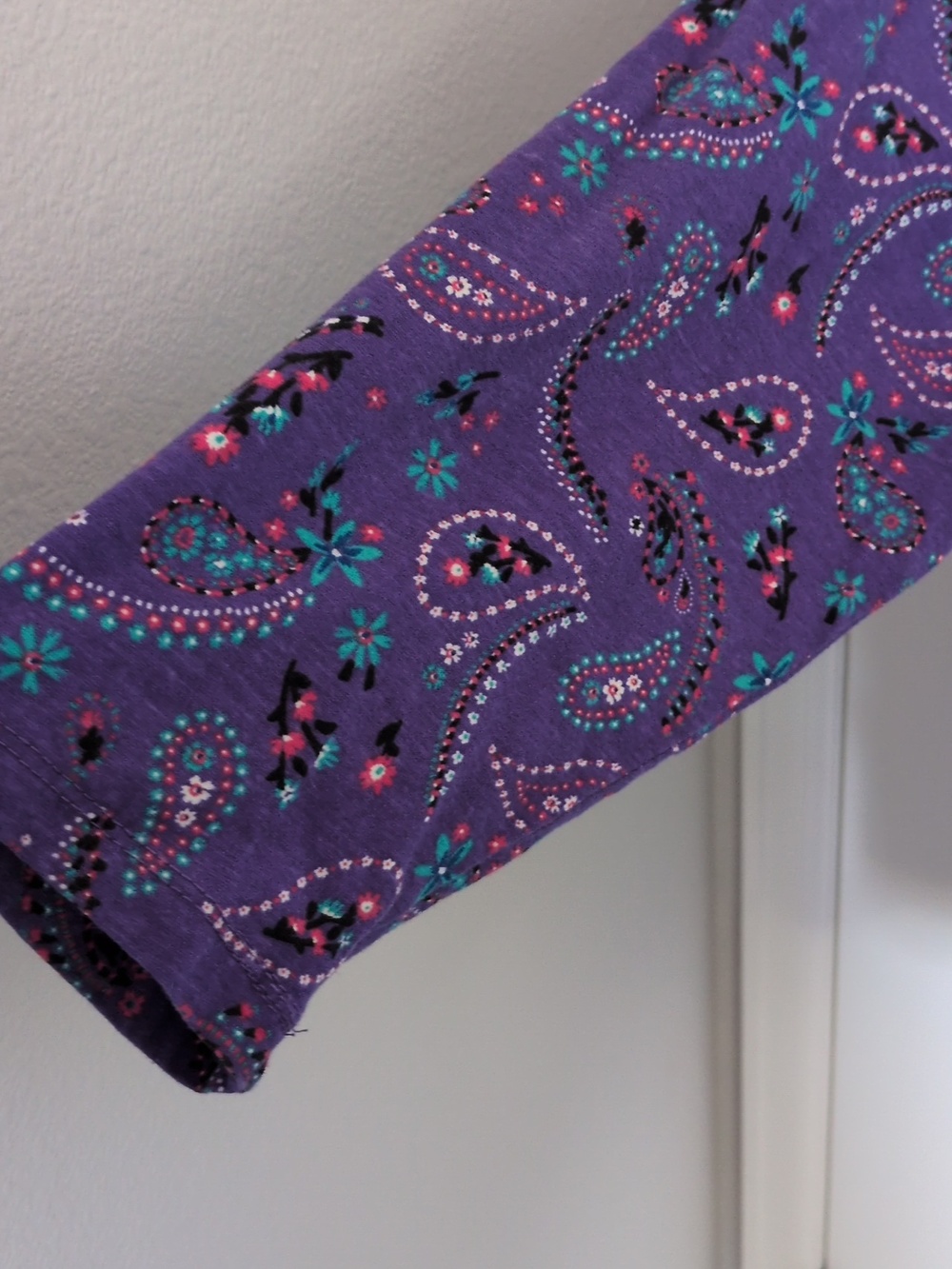 Woman Within Purple Paisley Long Sleeve V Neck Top - 1X 22/24 - Picture 4 of 6